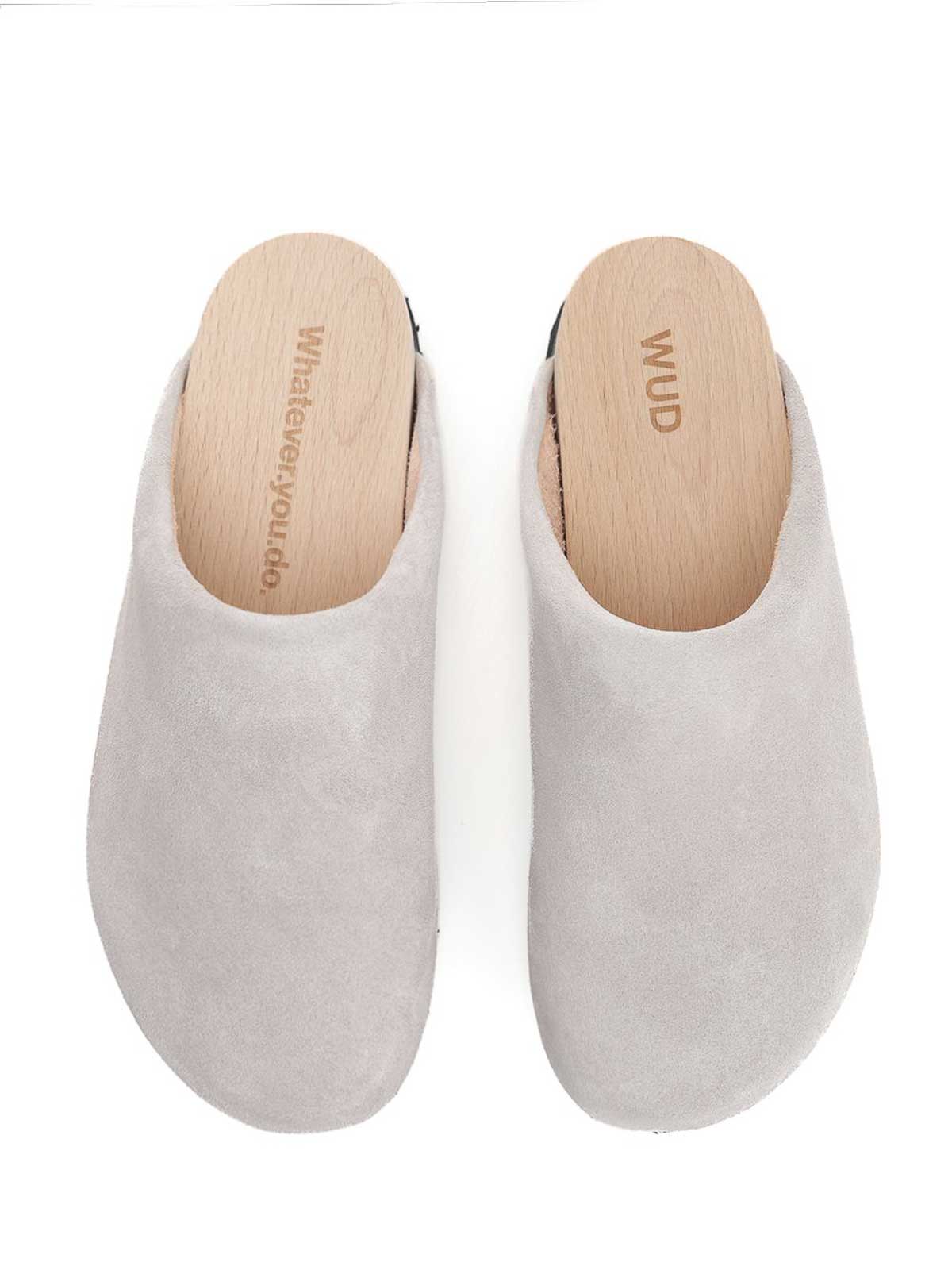 Wud Suede Clogs In Gray