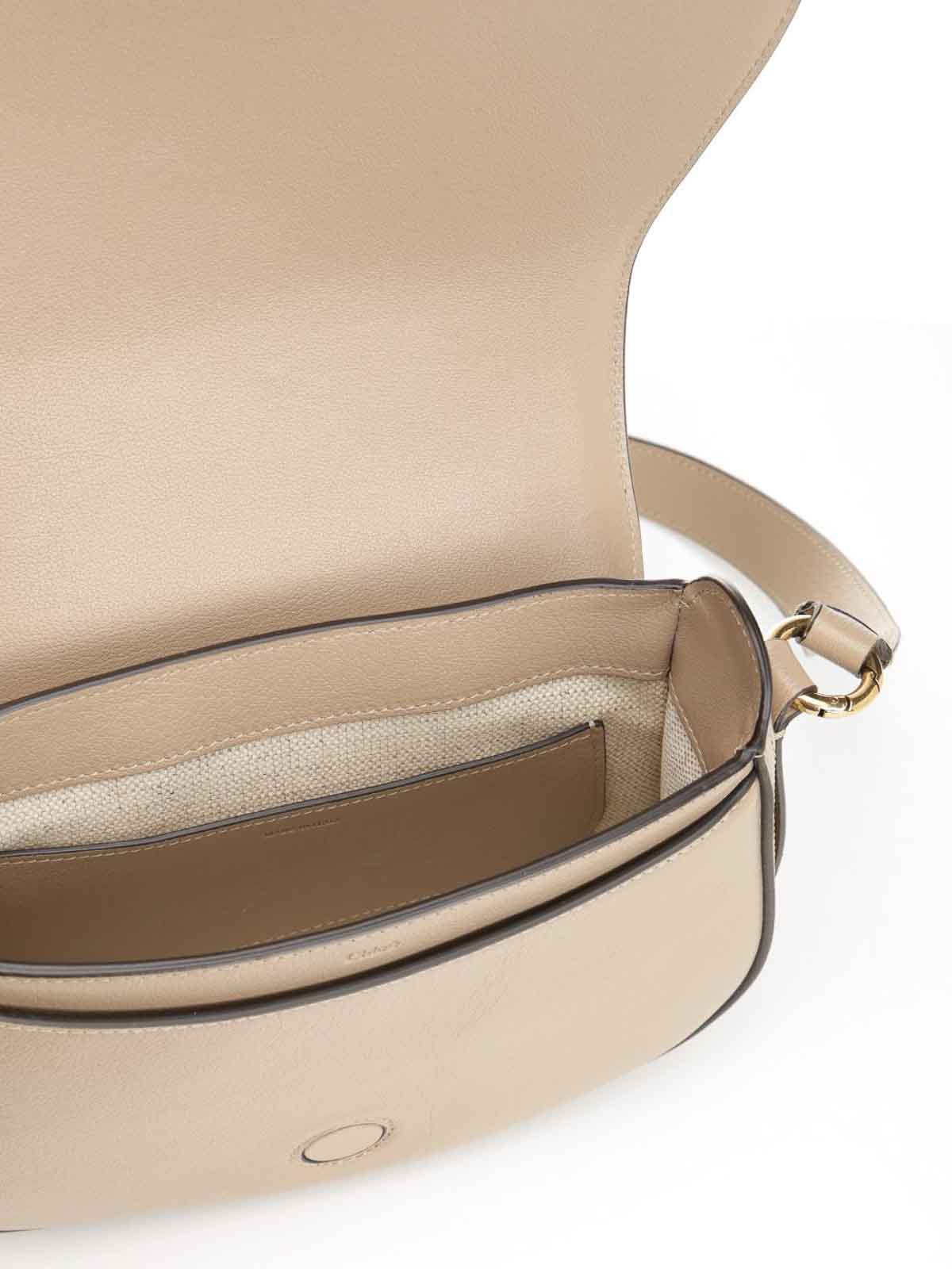 Chloé Saddle Horse Medal Bag In Hammered Pink Leather In Sand