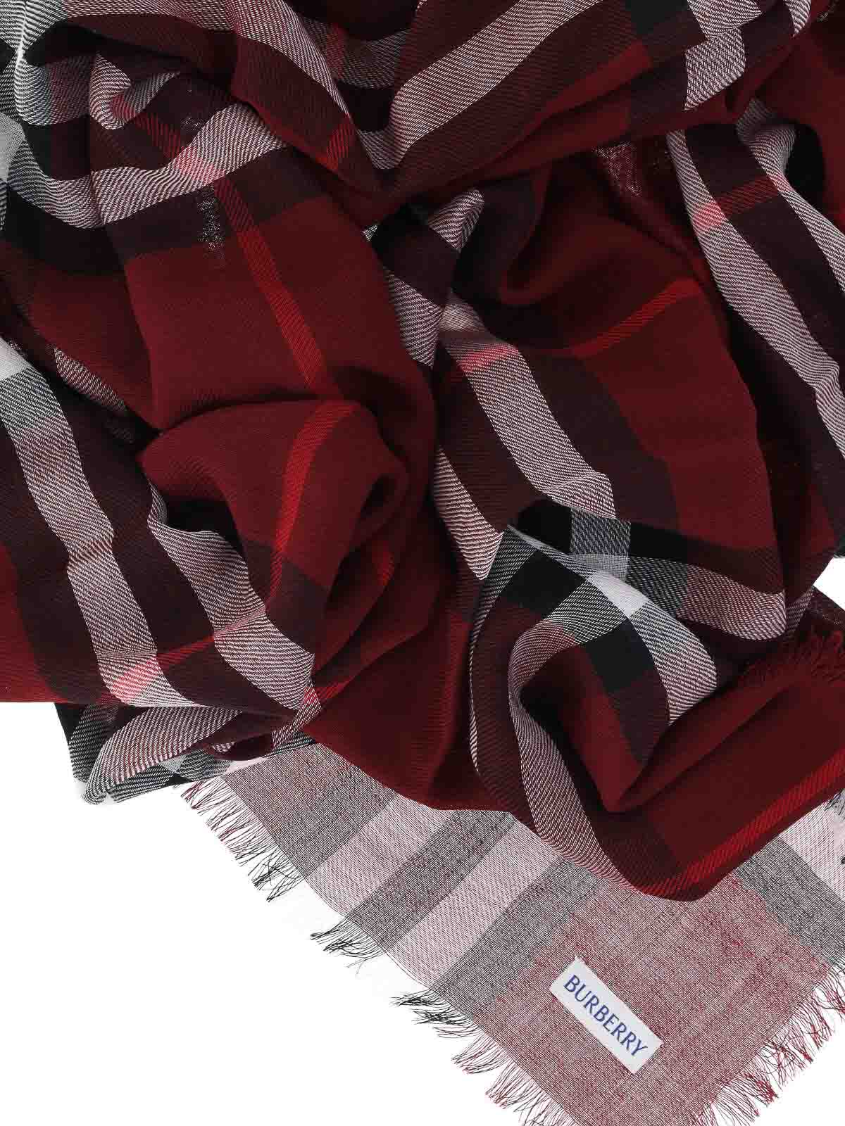 Burberry Wool Scarf In Red