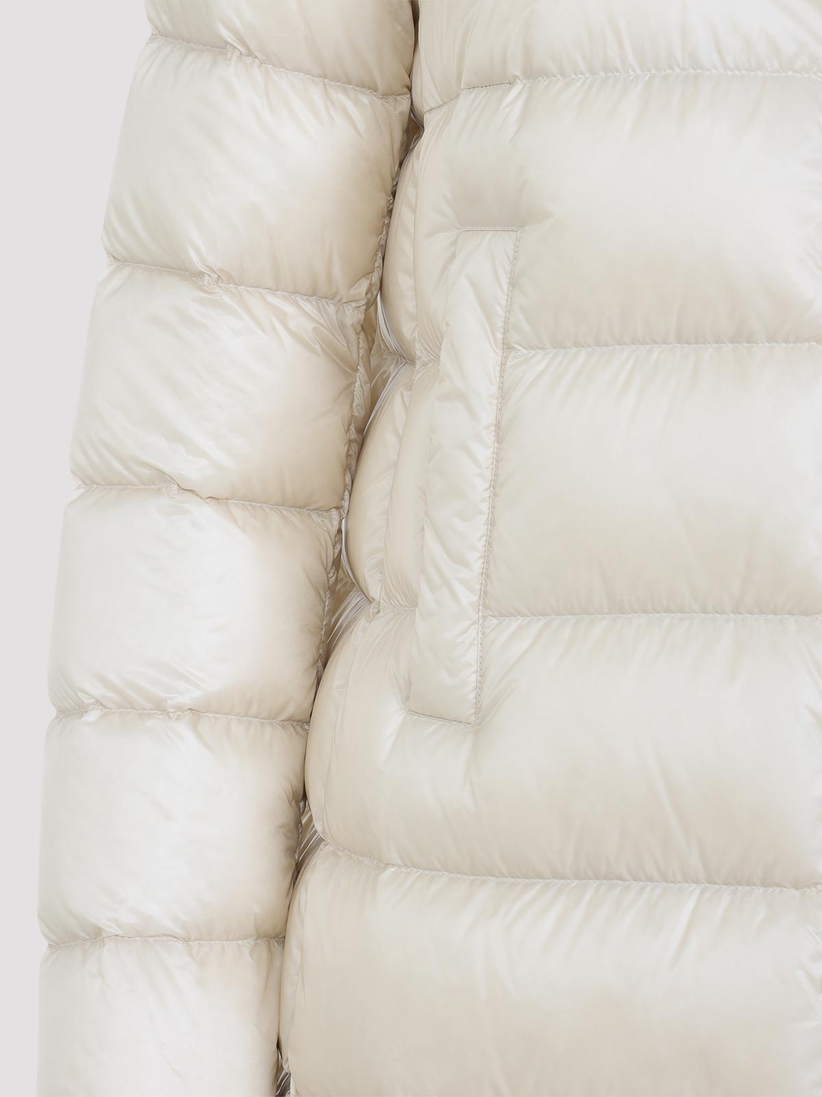 Moncler Midi Suyenne Down Jacket With Hood In Neutral