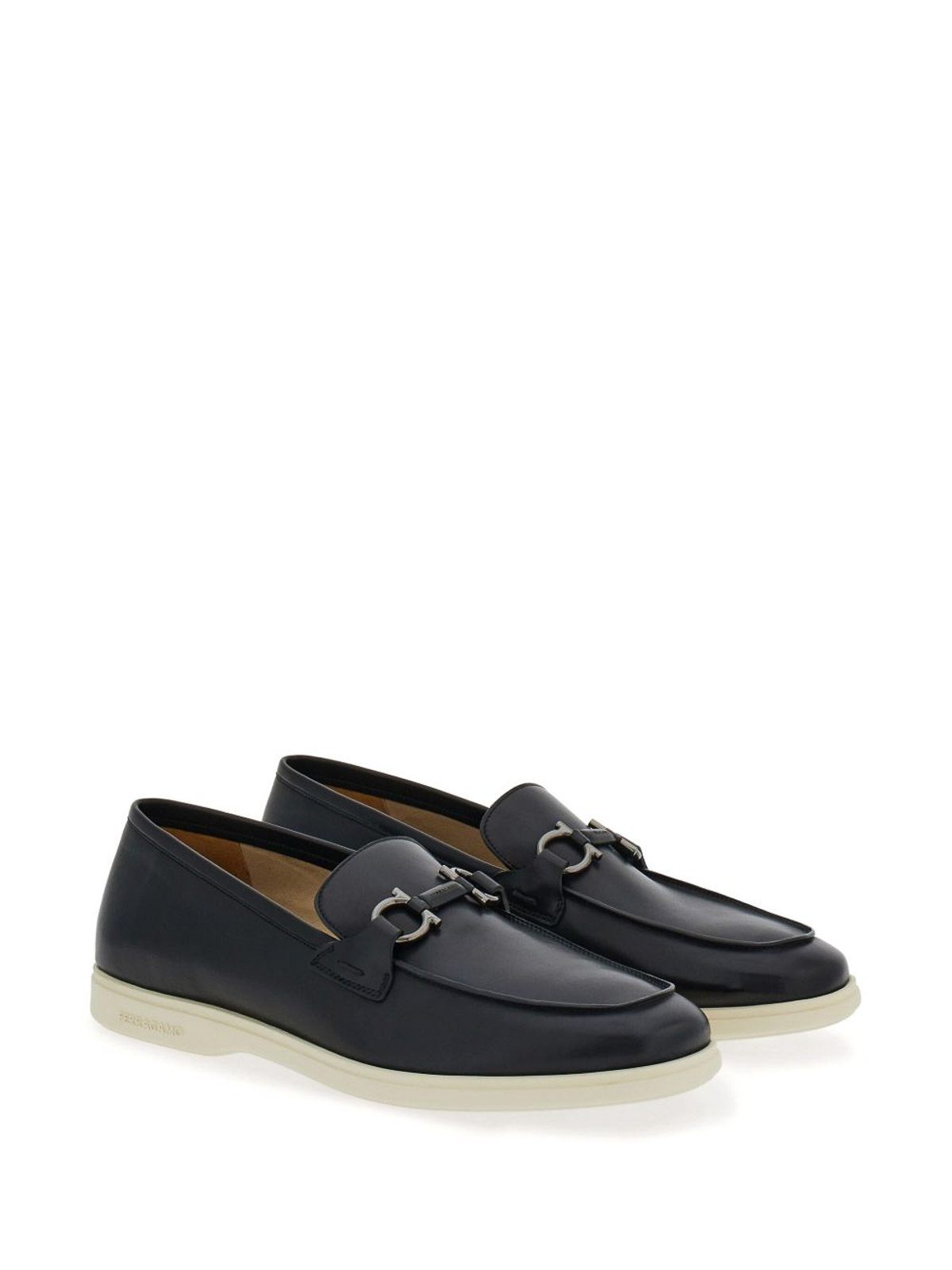 Ferragamo Gancini Leather Loafers In Black