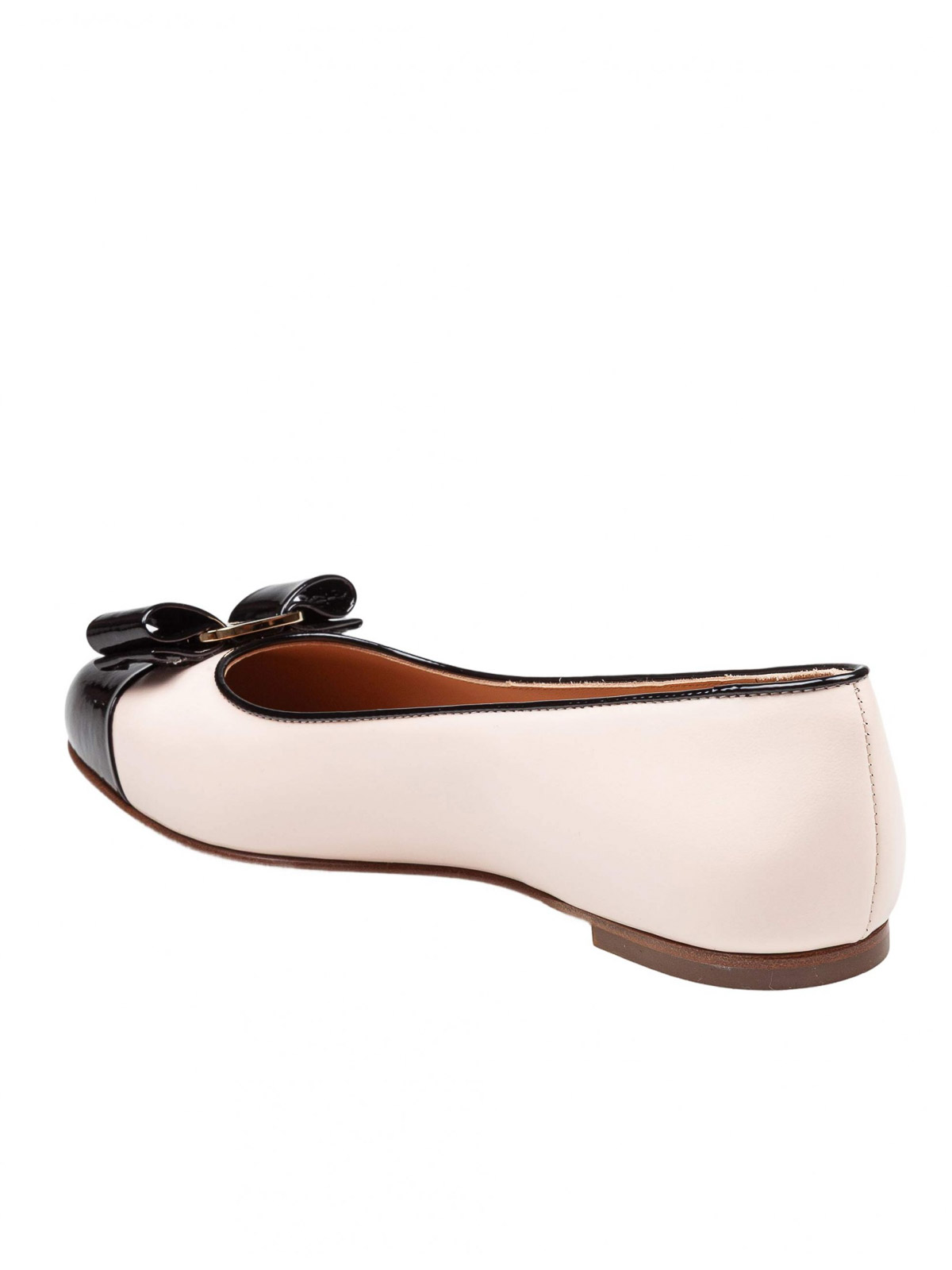 Ferragamo Black And Ballet Pink Two-tone Varina Ballet Flats In White