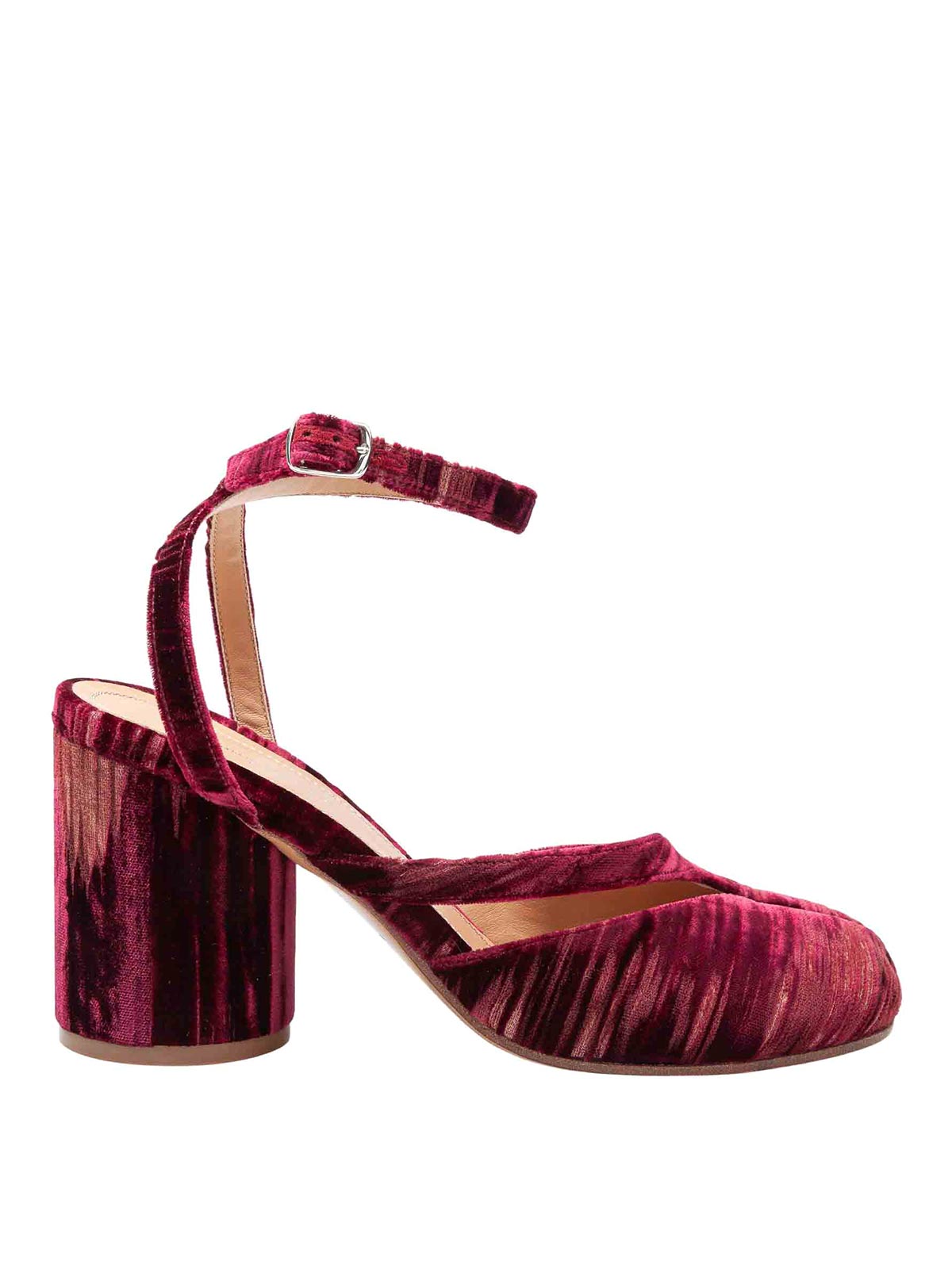 Maison Margiela Tabi Sandal In Bordeaux Color In Red