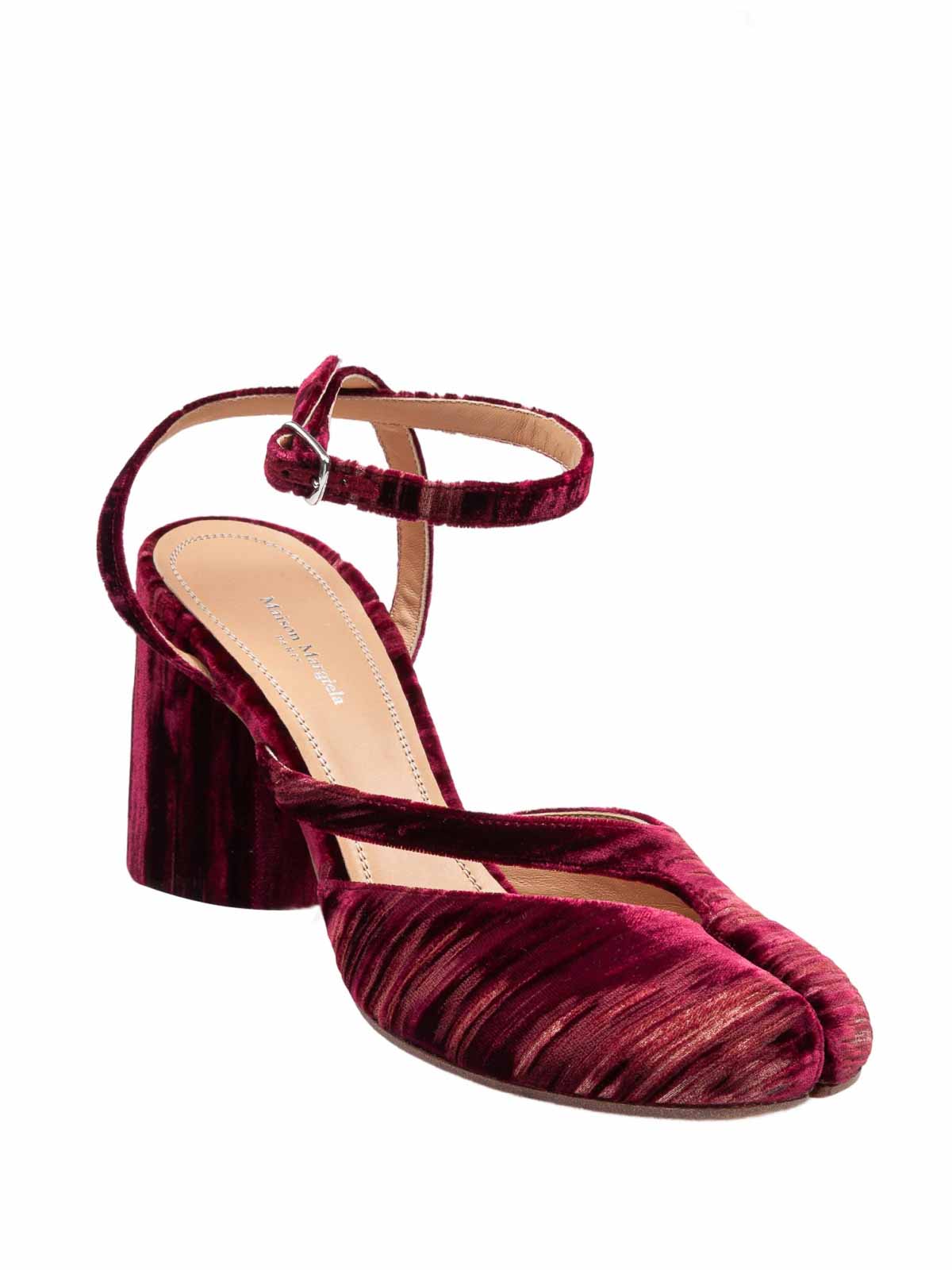 Maison Margiela Tabi Sandal In Bordeaux Color In Red