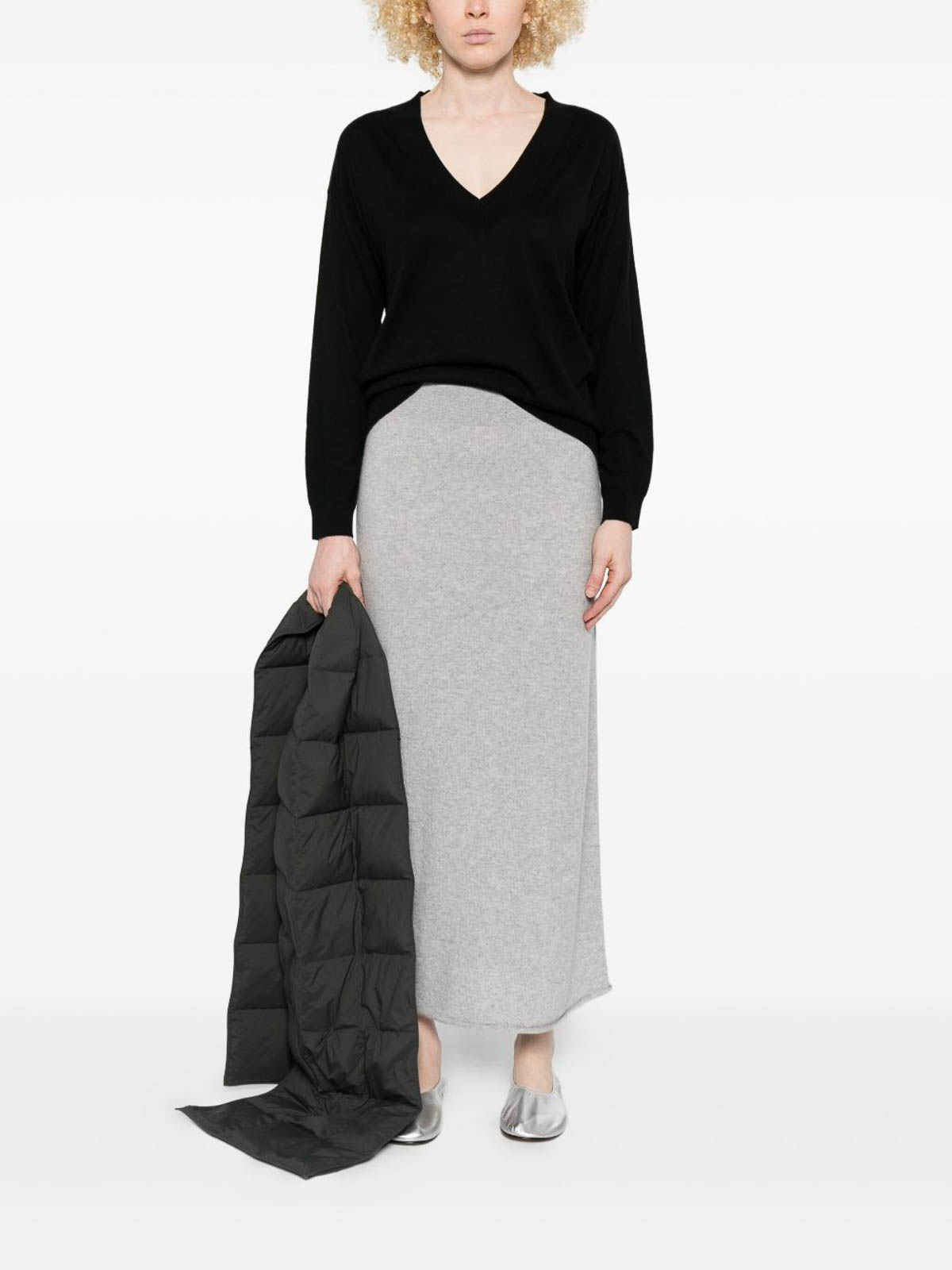 Alpha Studio Black V-neck Sweater In Silk-cashmere Blend In Black