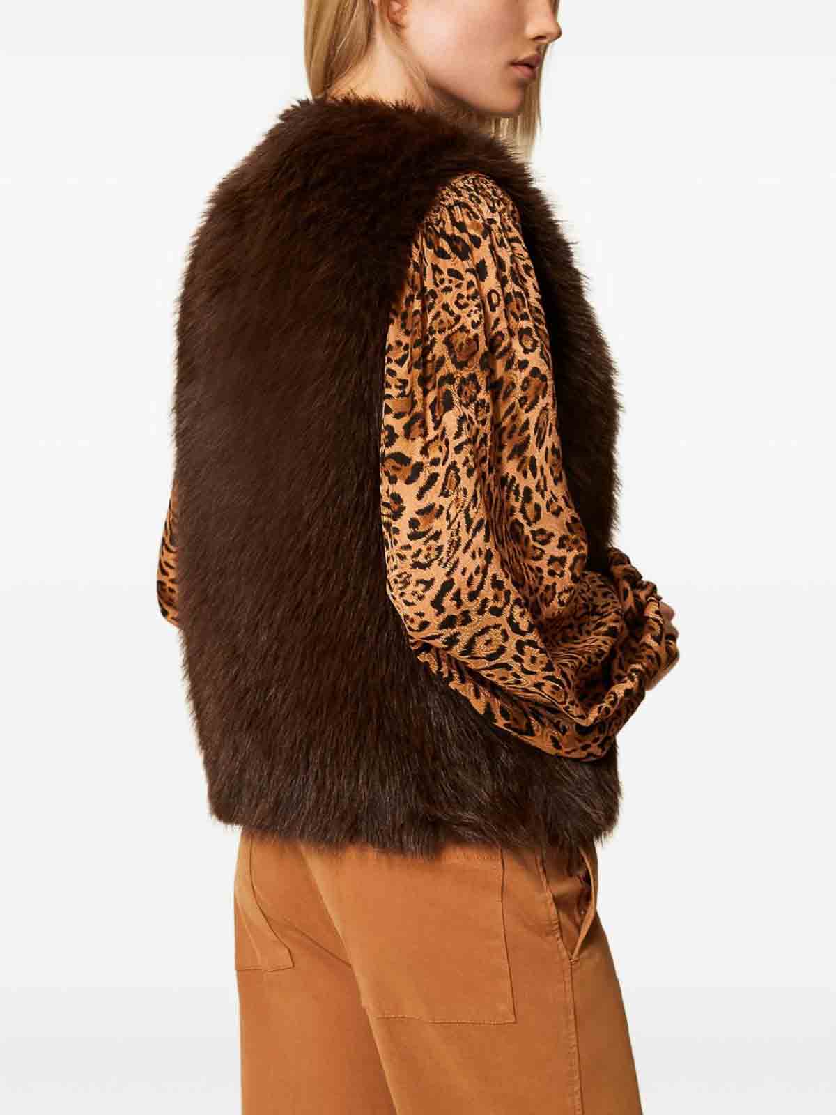 Twinset Faux-fur Buttoned Gilet In Brown