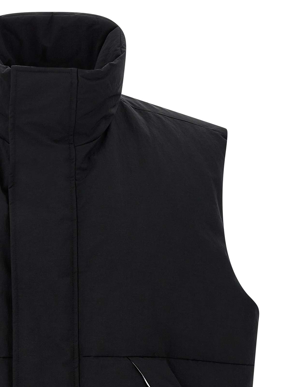 Laminar Padded And Quilted Sleeveless Jacket In Black