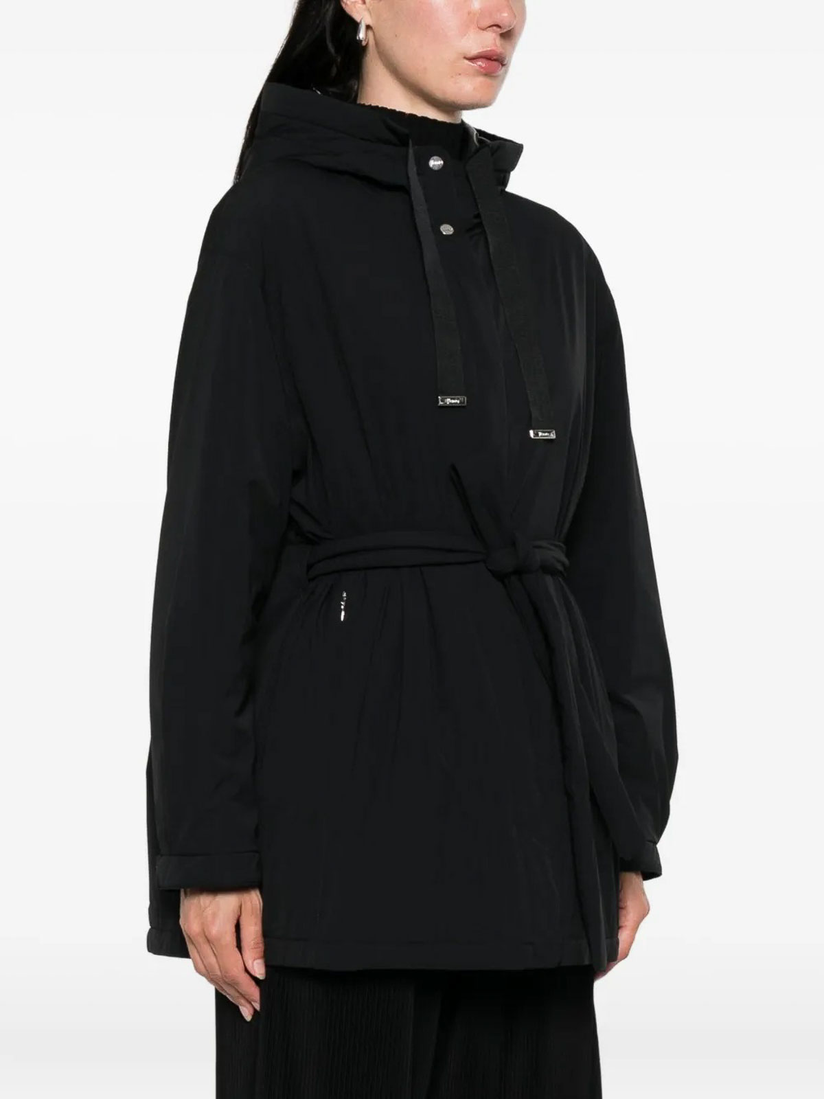 Herno Travel Resort Hdm Short Coat In Black