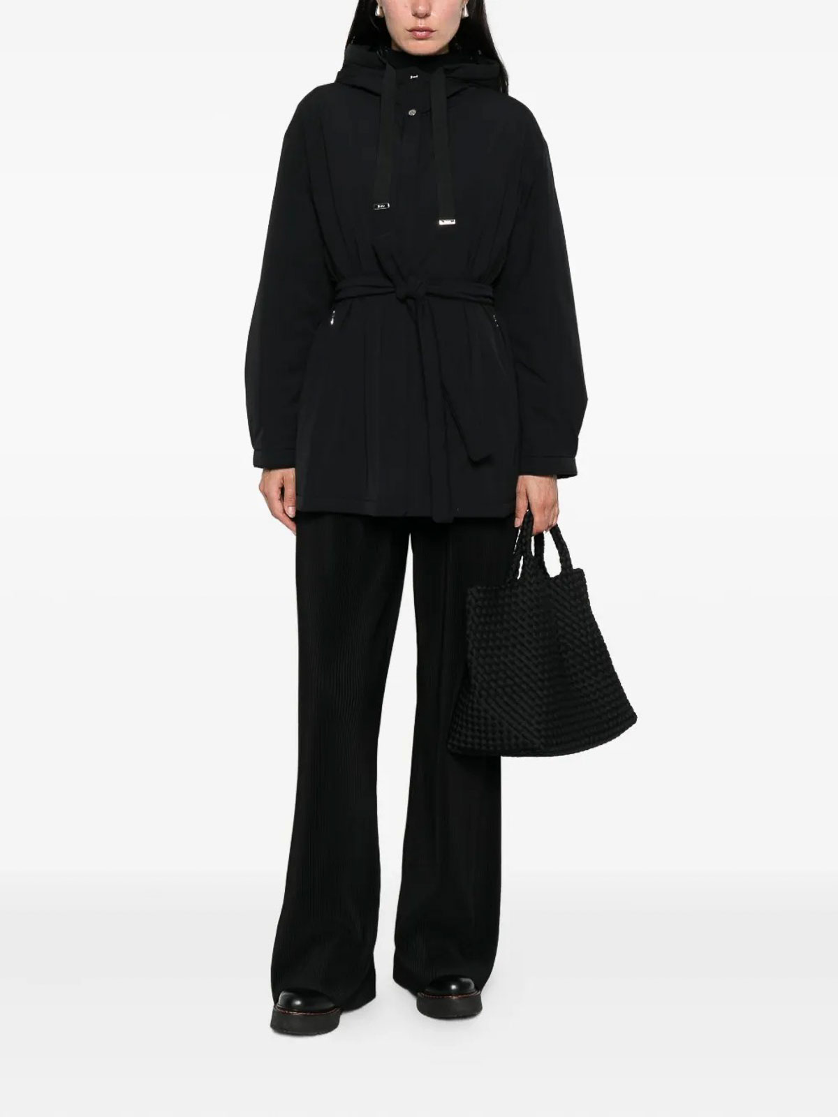 Herno Travel Resort Hdm Short Coat In Black