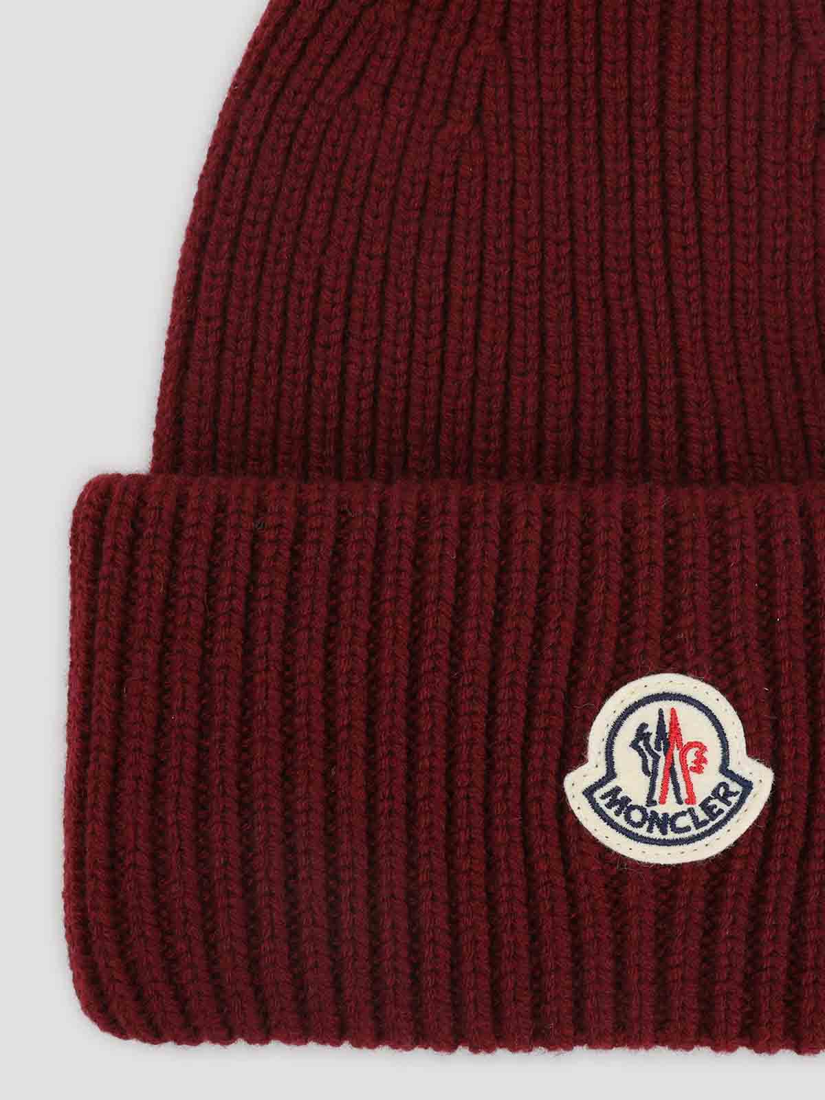 Moncler Wool And Cashmere Beanie Hats Bordeaux In Burgundy