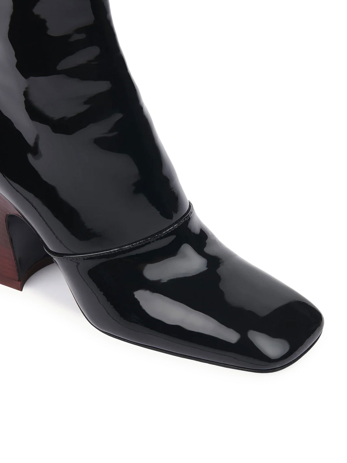 Chloé Janis Ankle Boots With Glossy Calfskin In Black