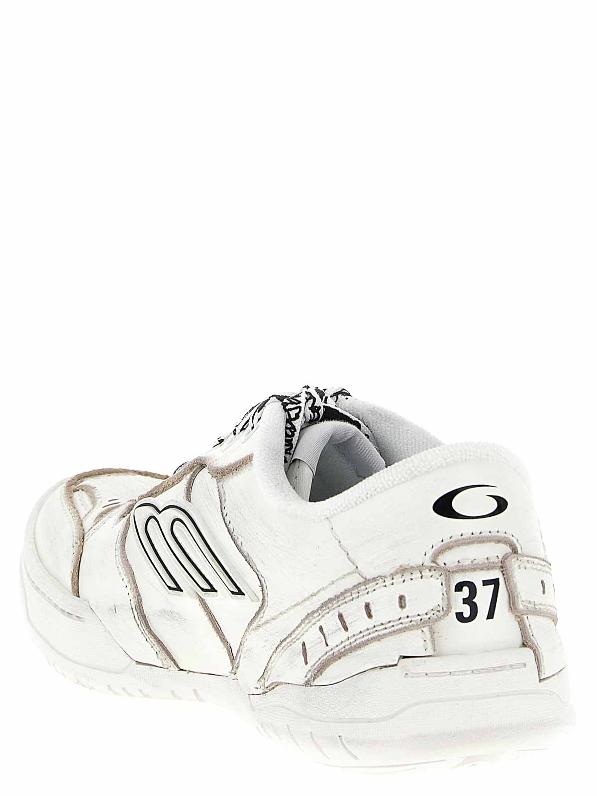 Balenciaga Hamptons Worn-out Medio Sneakers In White
