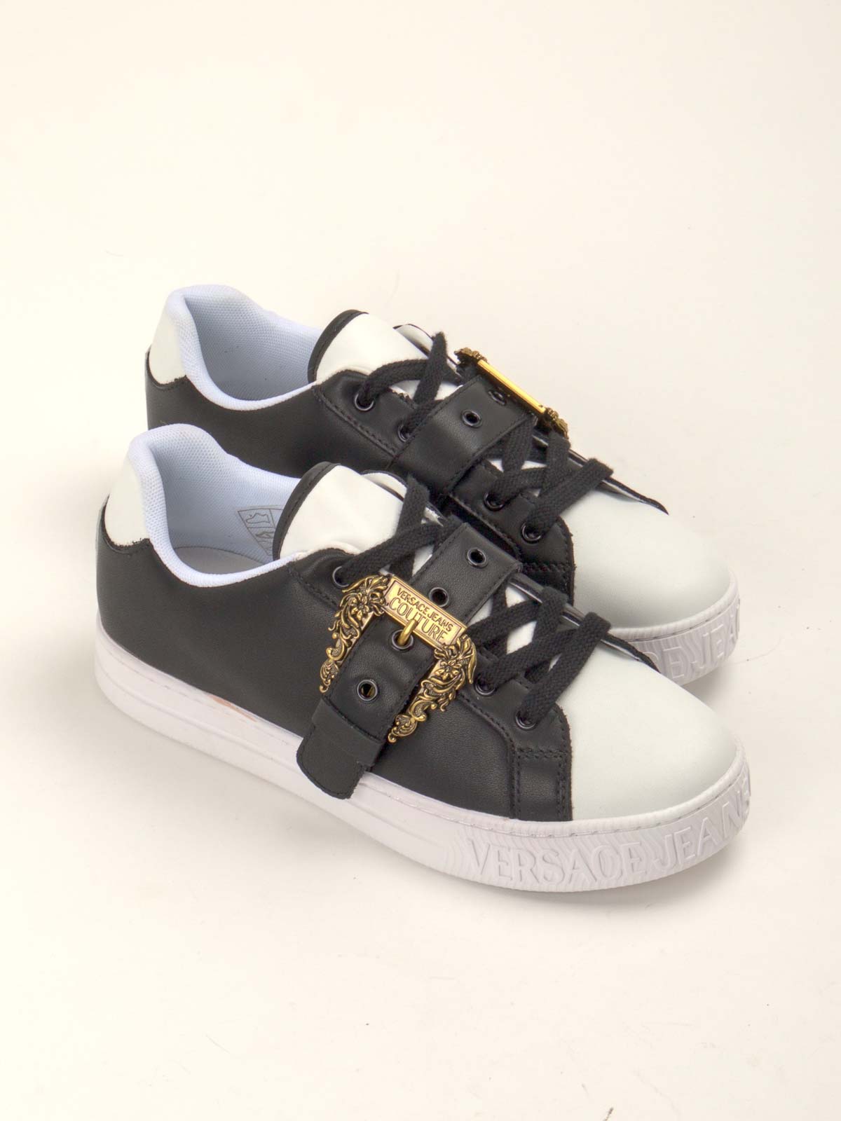Versace Jeans Couture Sneakers In Black