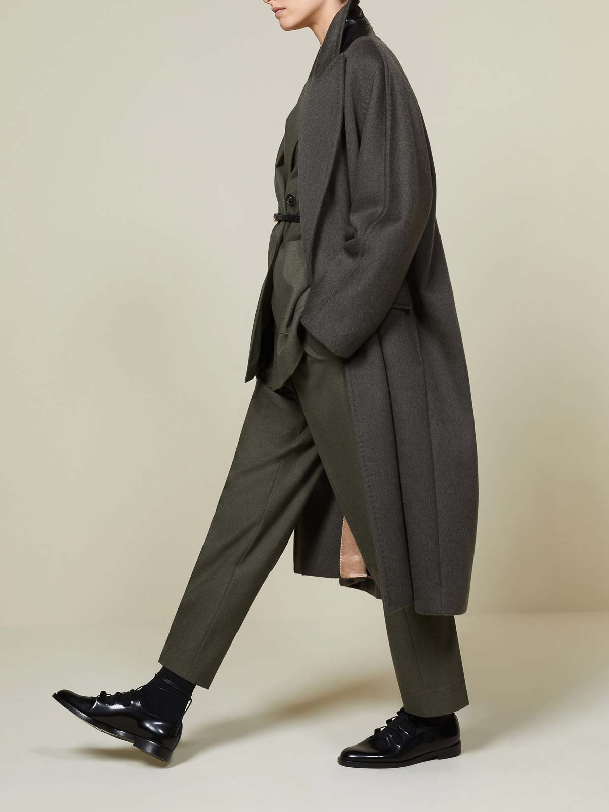 Max Mara Atelier  Mens Overcoat In Green