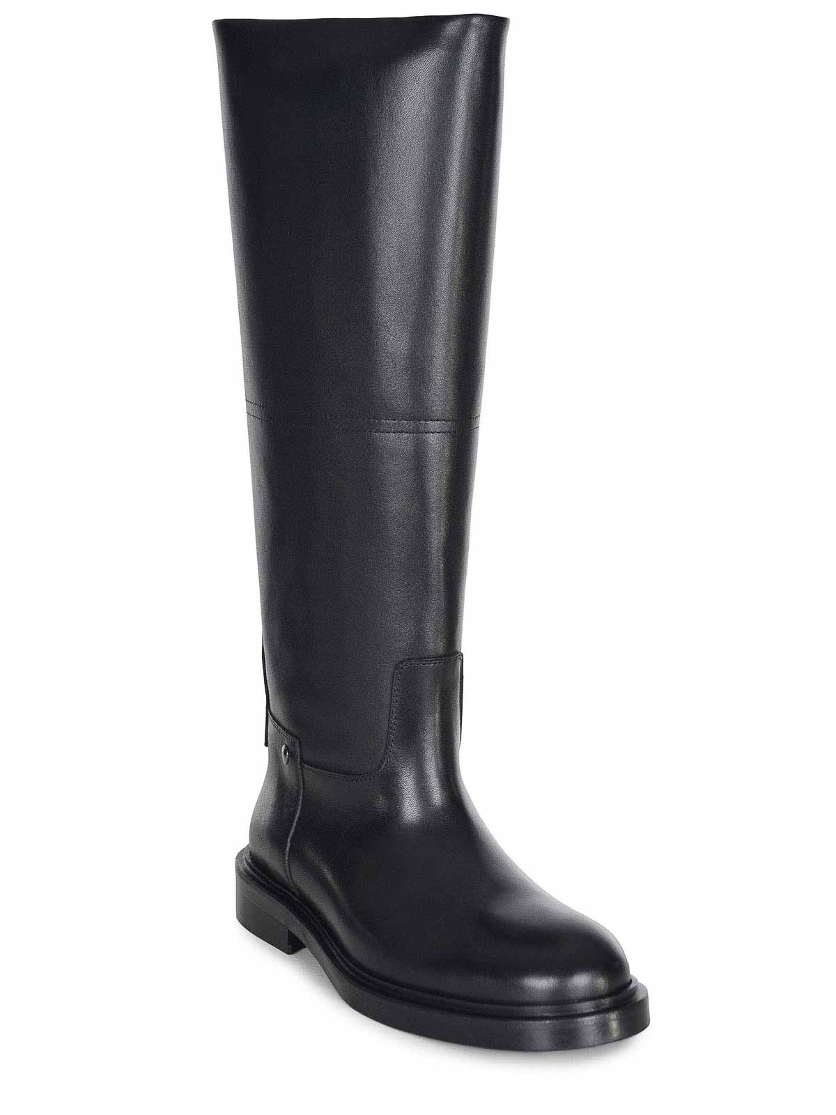 Poeve Boots Made Of Calfskin In Black