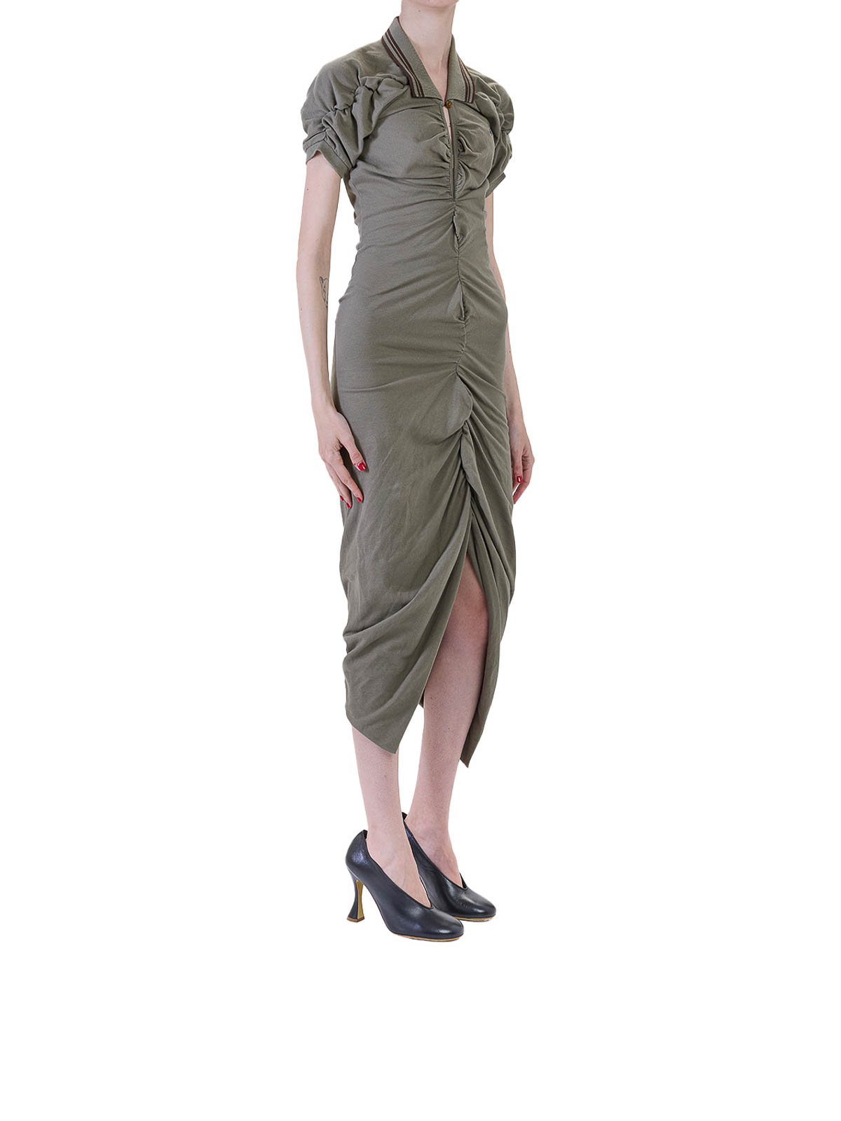 Robe au design réfléchi