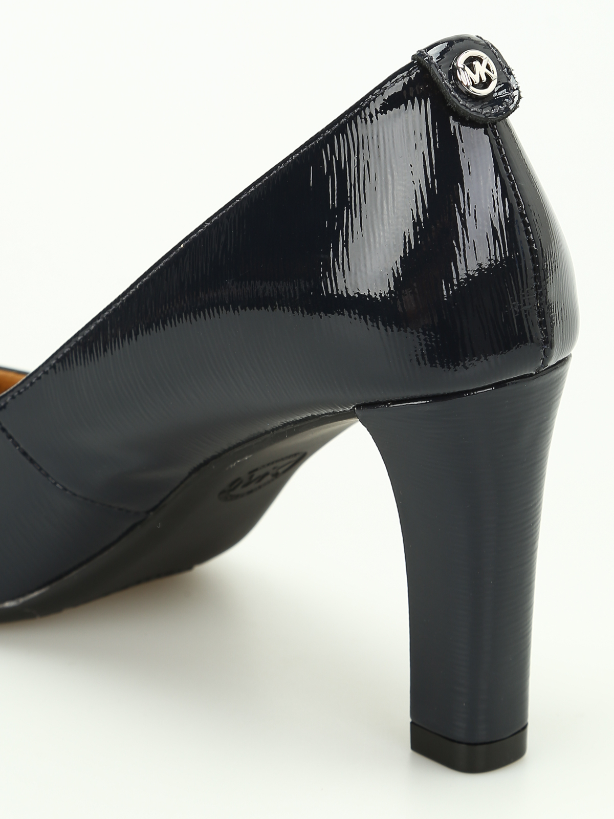 Court shoes Michael Kors Flex patent pumps 40F7ABMP1A414