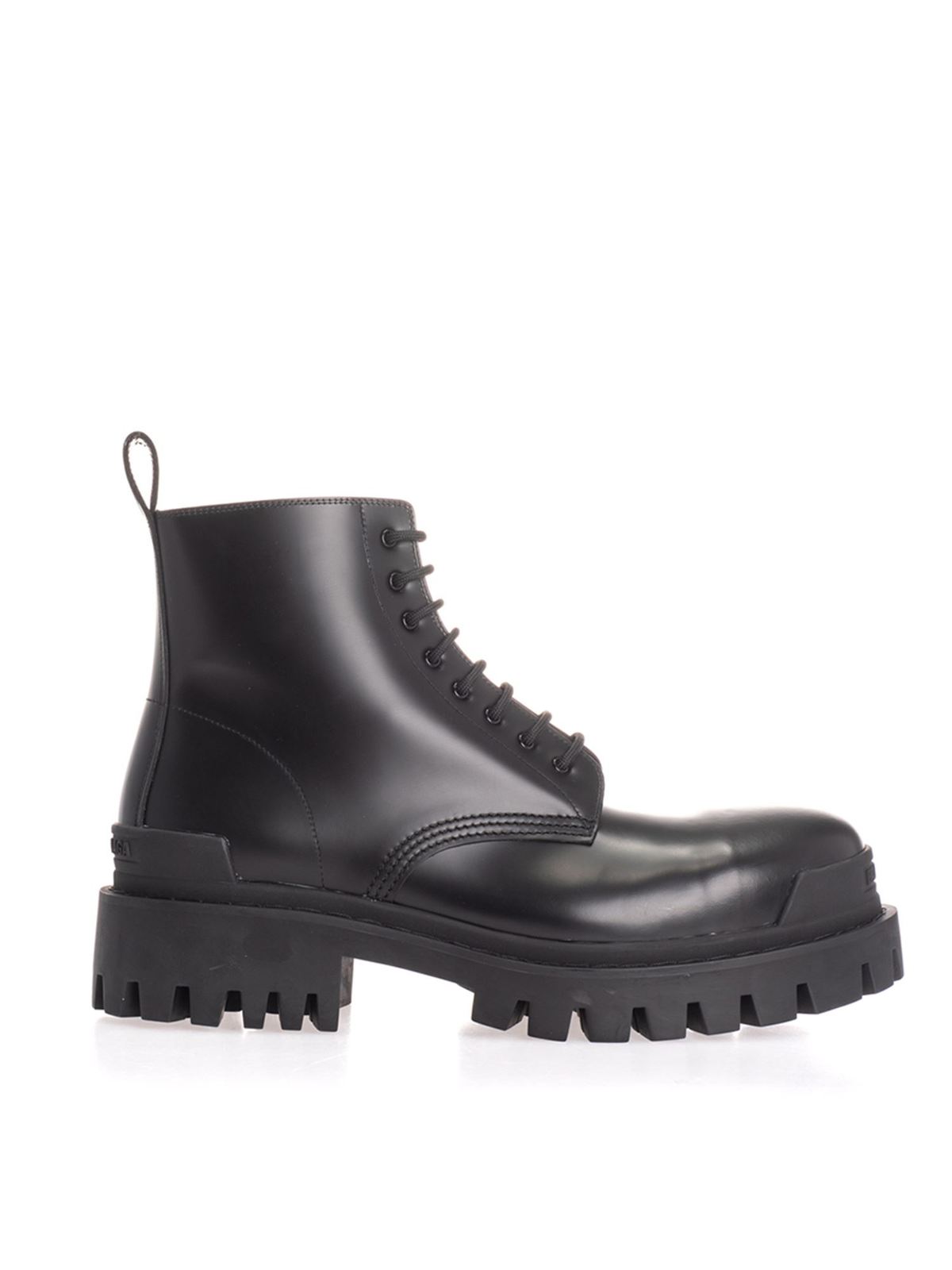 Balenciaga Strike Lace-up Boots In Black In Negro