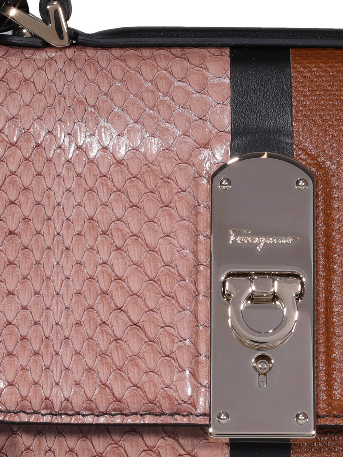 美品 フェラガモ Salvatore Ferragamo パイソン ハンドバッグ