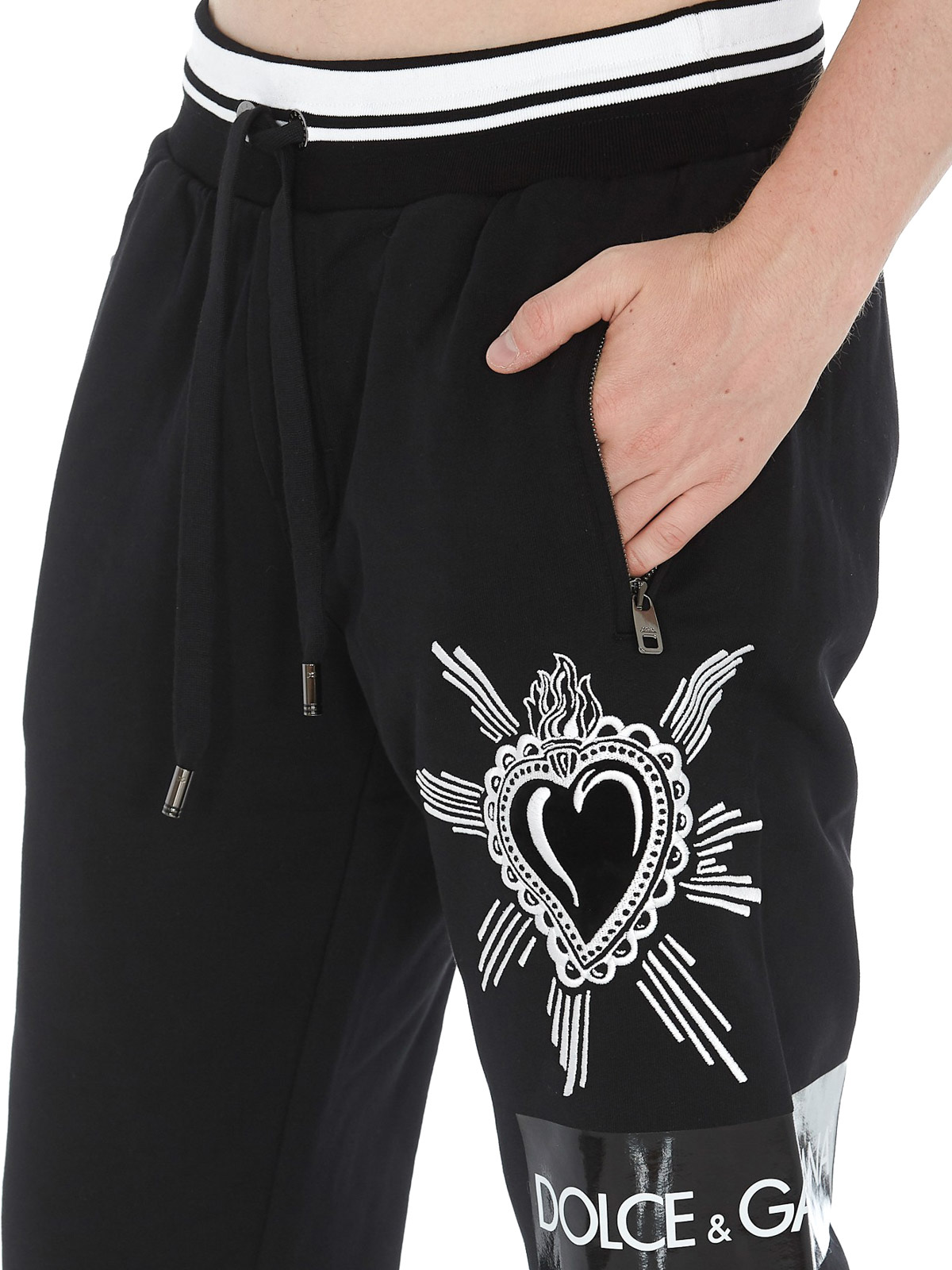 パンツ Dolce & Gabbana Logo joggers Jersey jogging pants with DG logo print in Black for Men