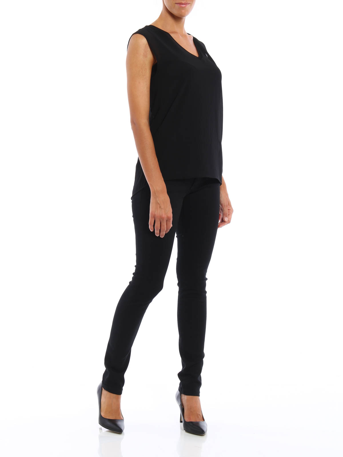 MULTI LAYER V NECK TOP BLACK