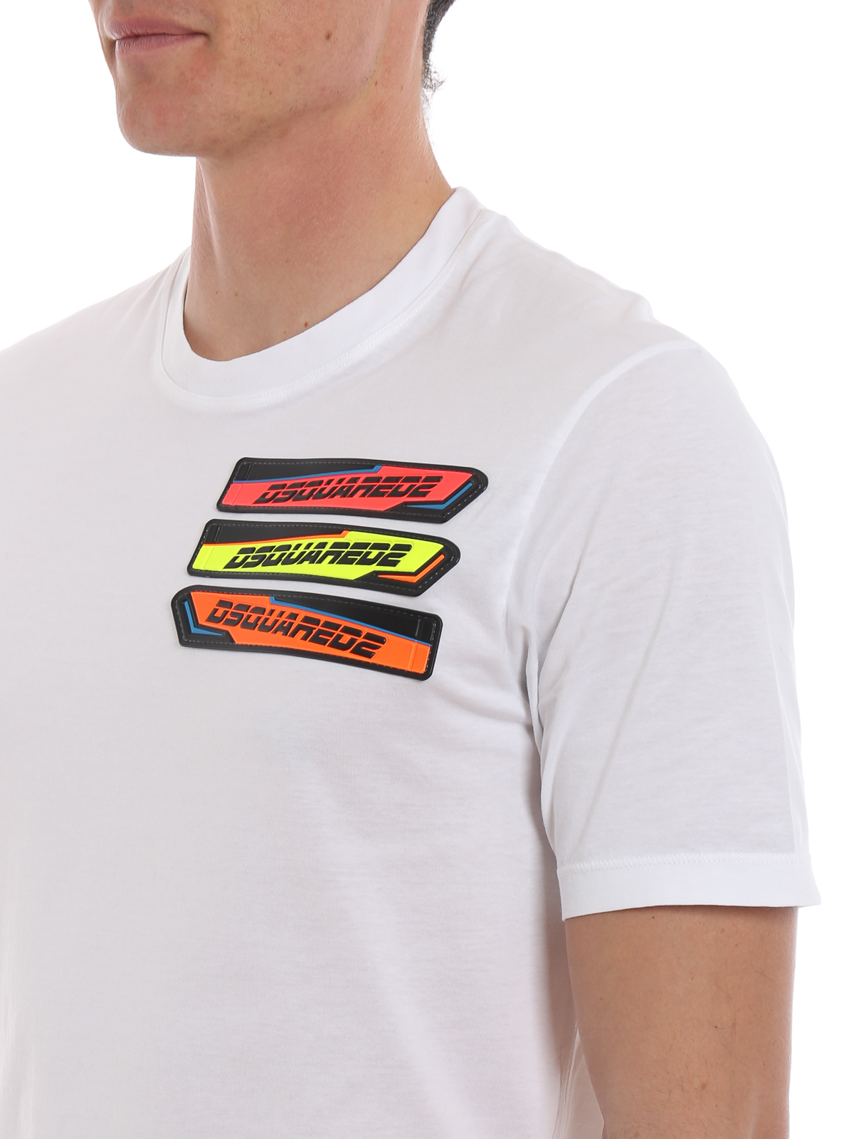 Tシャツ・カットソー Dsquared Rubber Logo T-Shirt DSQUARED2 logo-print T-shirt | Black | FARFETCH