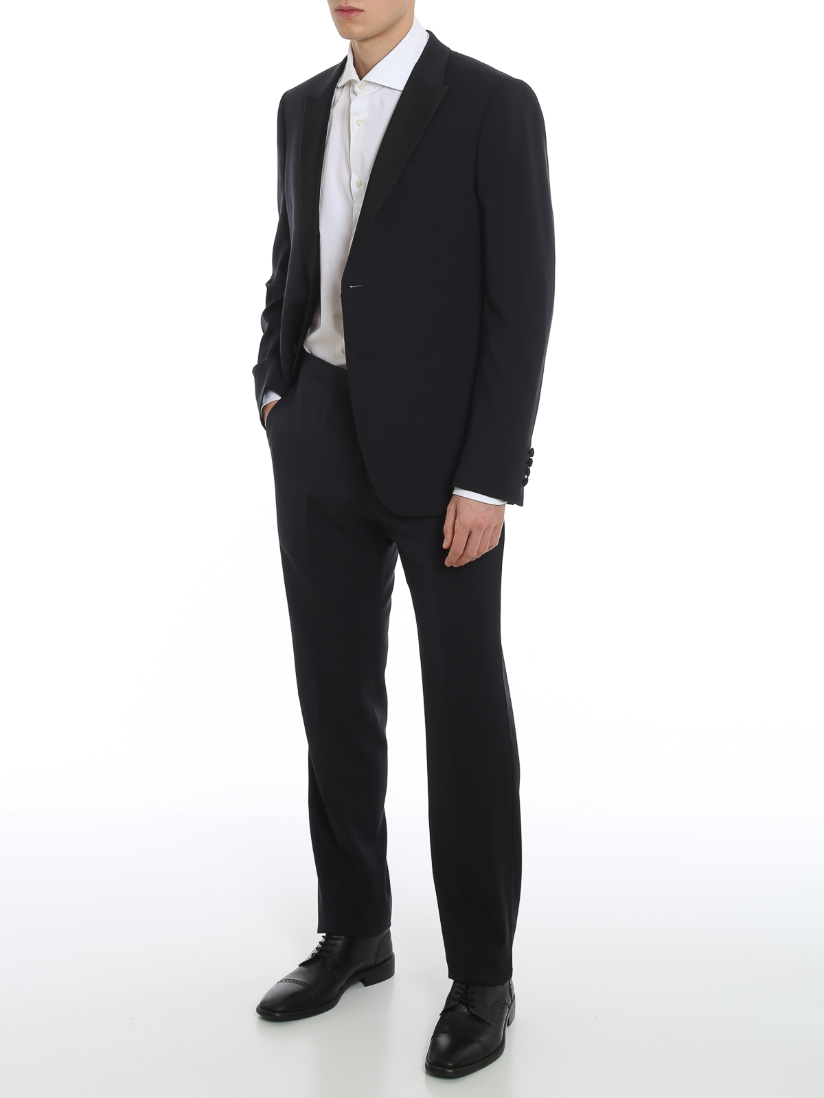 Armani dinner outlet suit