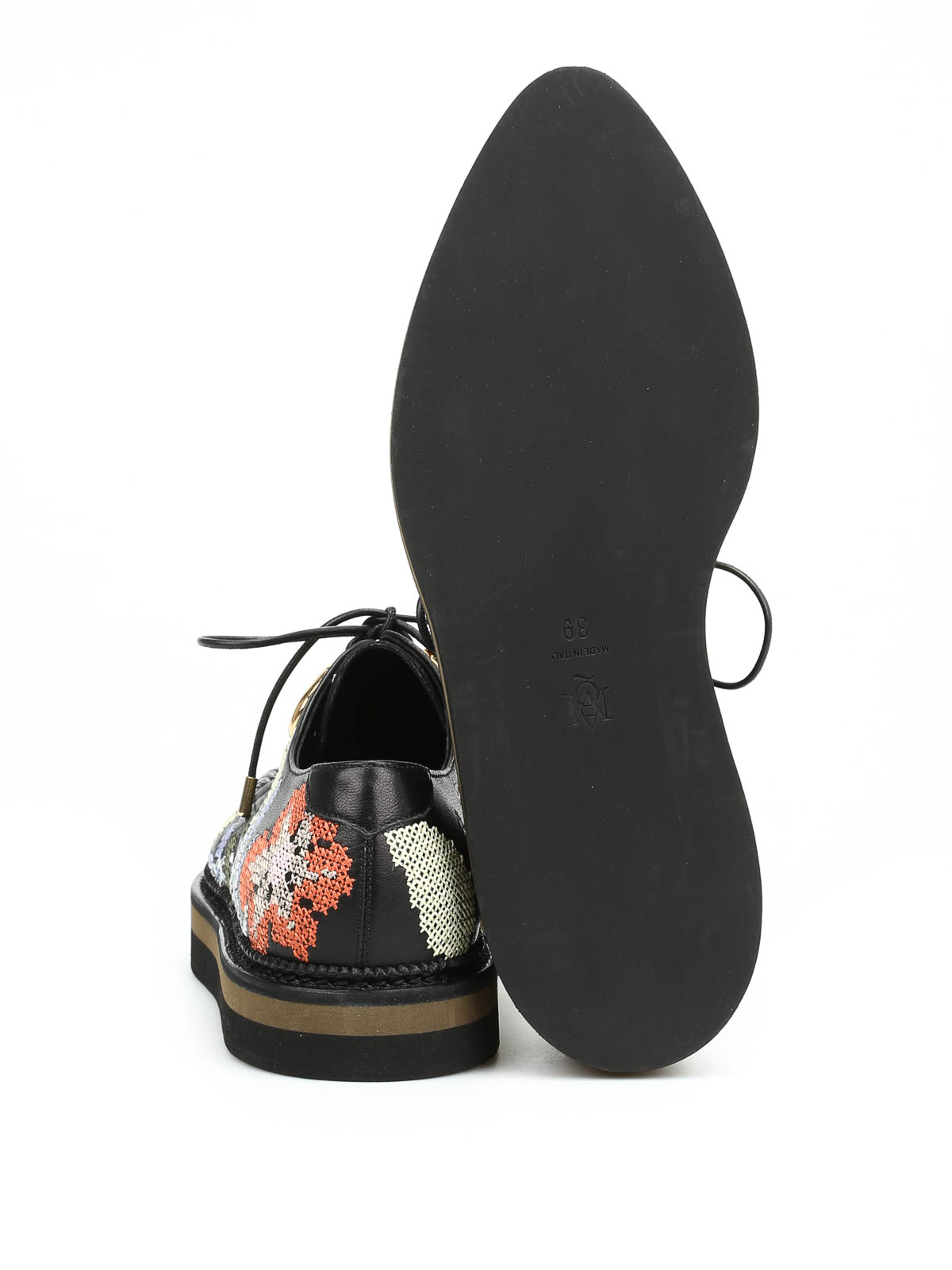 Lace-ups shoes Alexander Mcqueen - Nappa embroidered - 417148WHJI81049