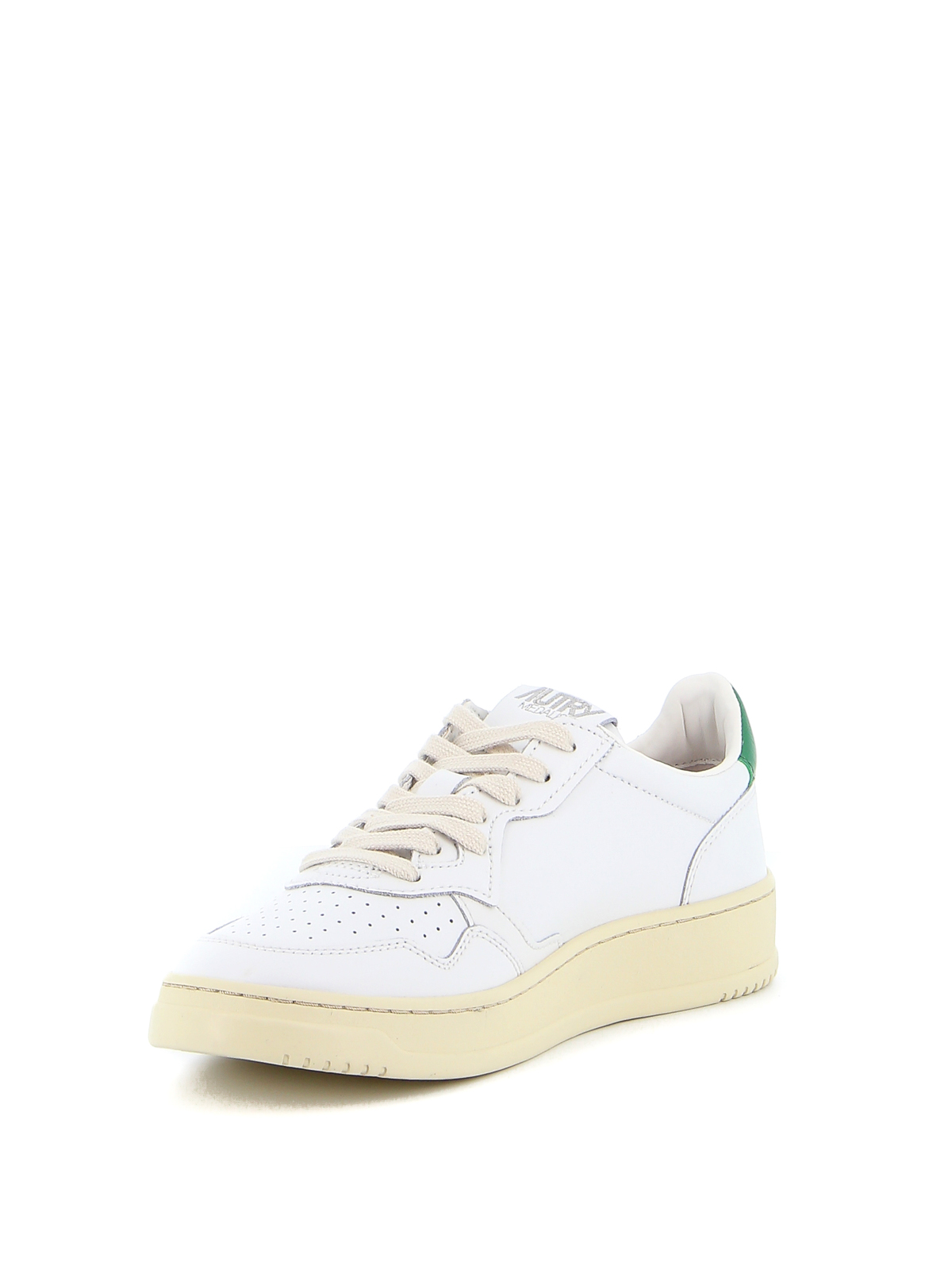 Shop Autry Medalist Sneakers In Blanco