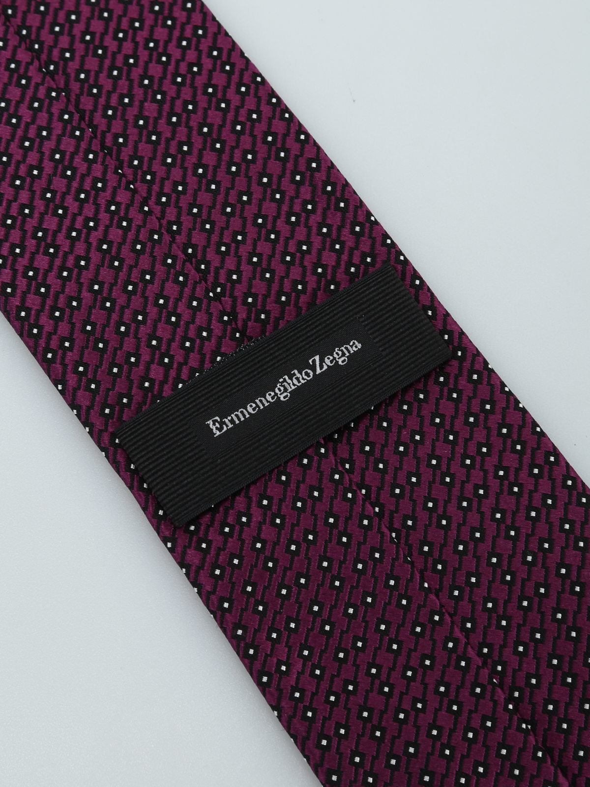 Ermenegildo Zegna Purple shimmering silk geometric tie|Z4E001L7E