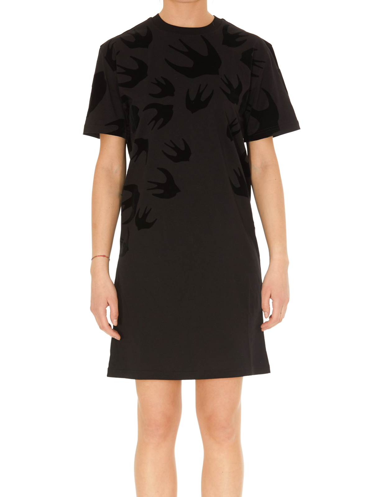 Shop Mcq By Alexander Mcqueen Swallow Print T-shirt Dress In Black