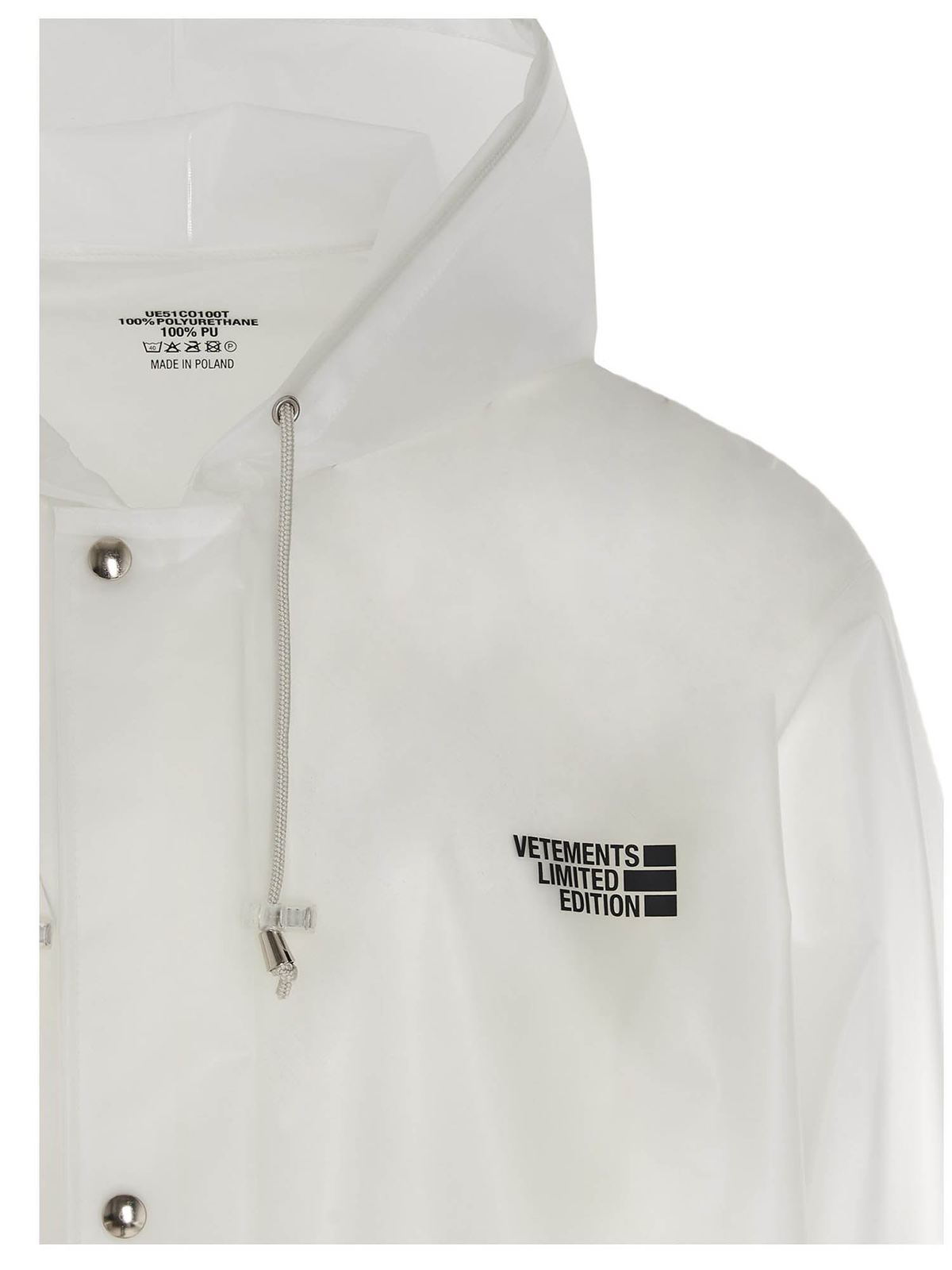 Vetements Limited Edition transparent raincoat|UE51CO100TTRANSPARENT Vetements Limited Edition transparent raincoat|UE51CO100TTRANSPARENT