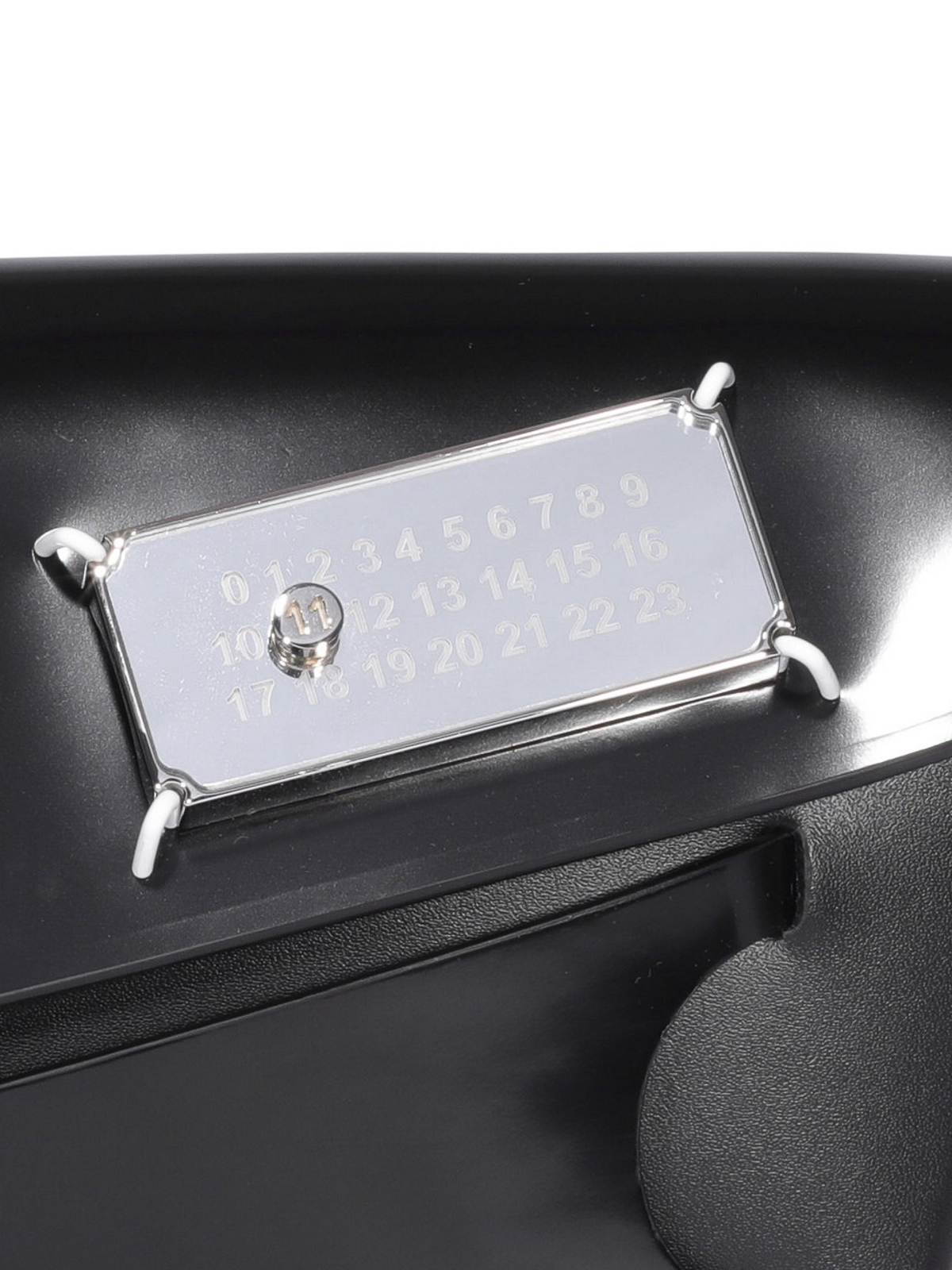 Maison Margiela Snatched clutch bag - Black|S61WF0025P2714T8013