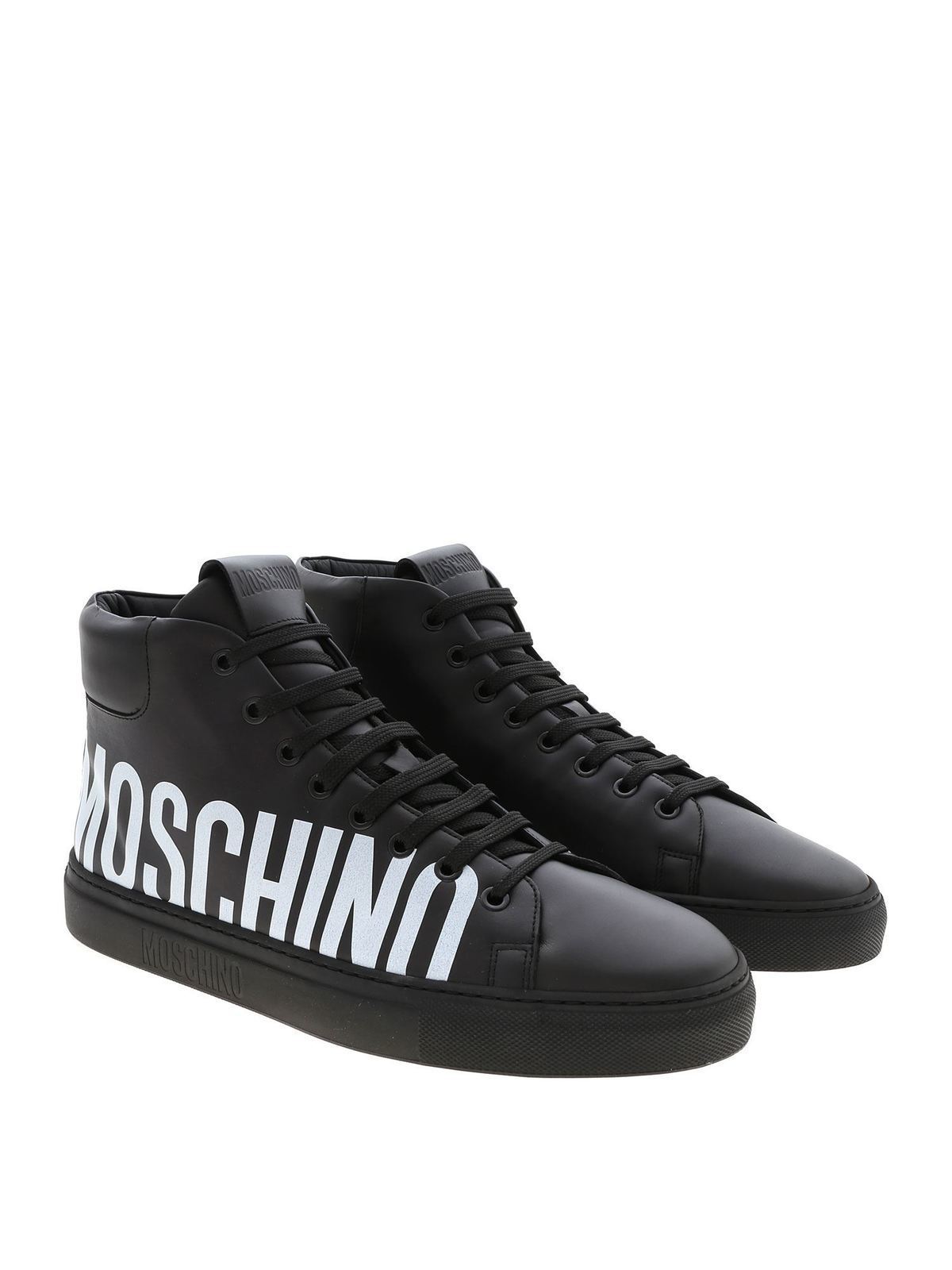 Shop Moschino Logo Print Leather Sneakers In Negro
