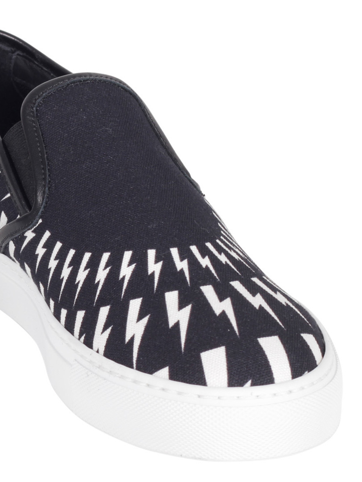 Neil Barrett Lightning print leather slippers - Black|PNCT147524