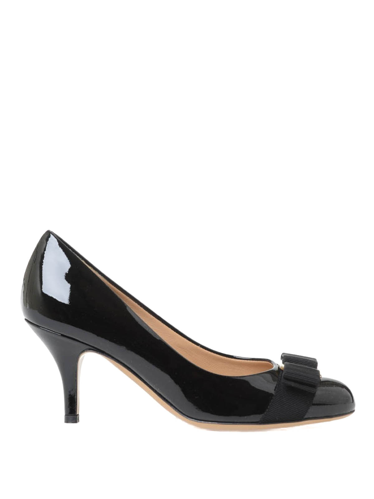 Ferragamo Carla patent leather court shoes|57455801B792CARLA