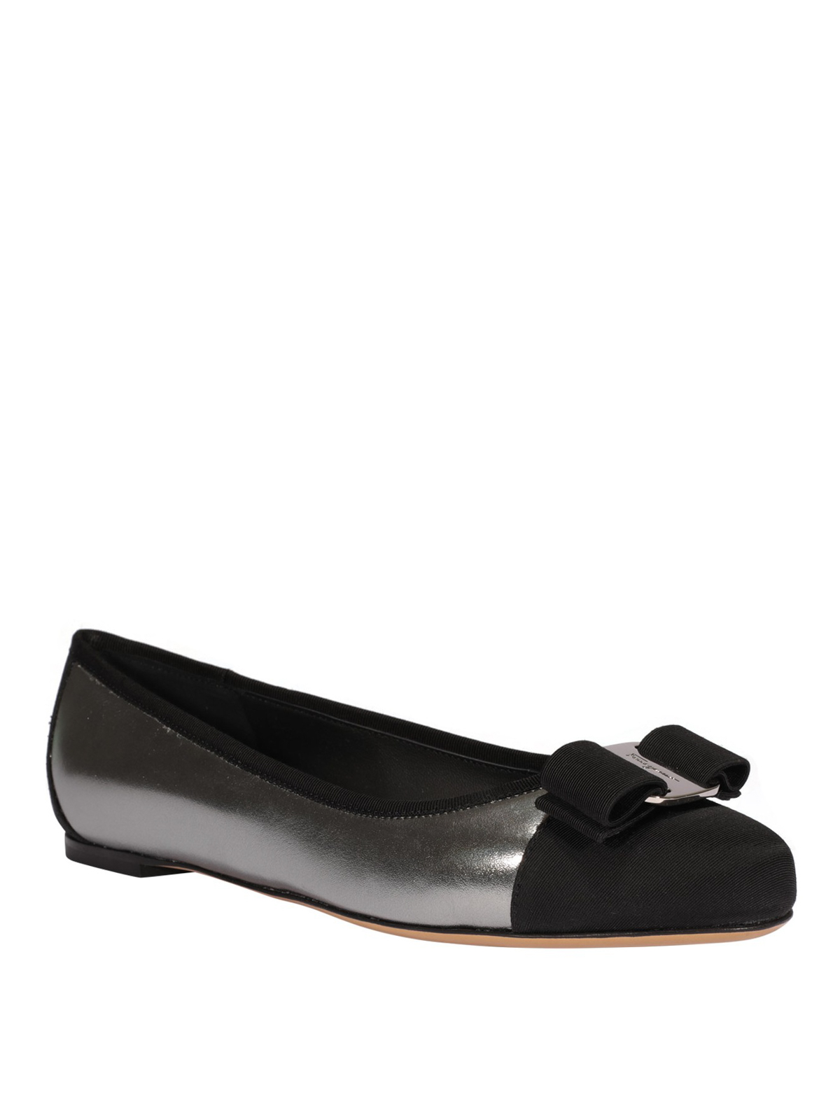 Ferragamo フラットシューズ - Varina|01N917718314 | THEBS