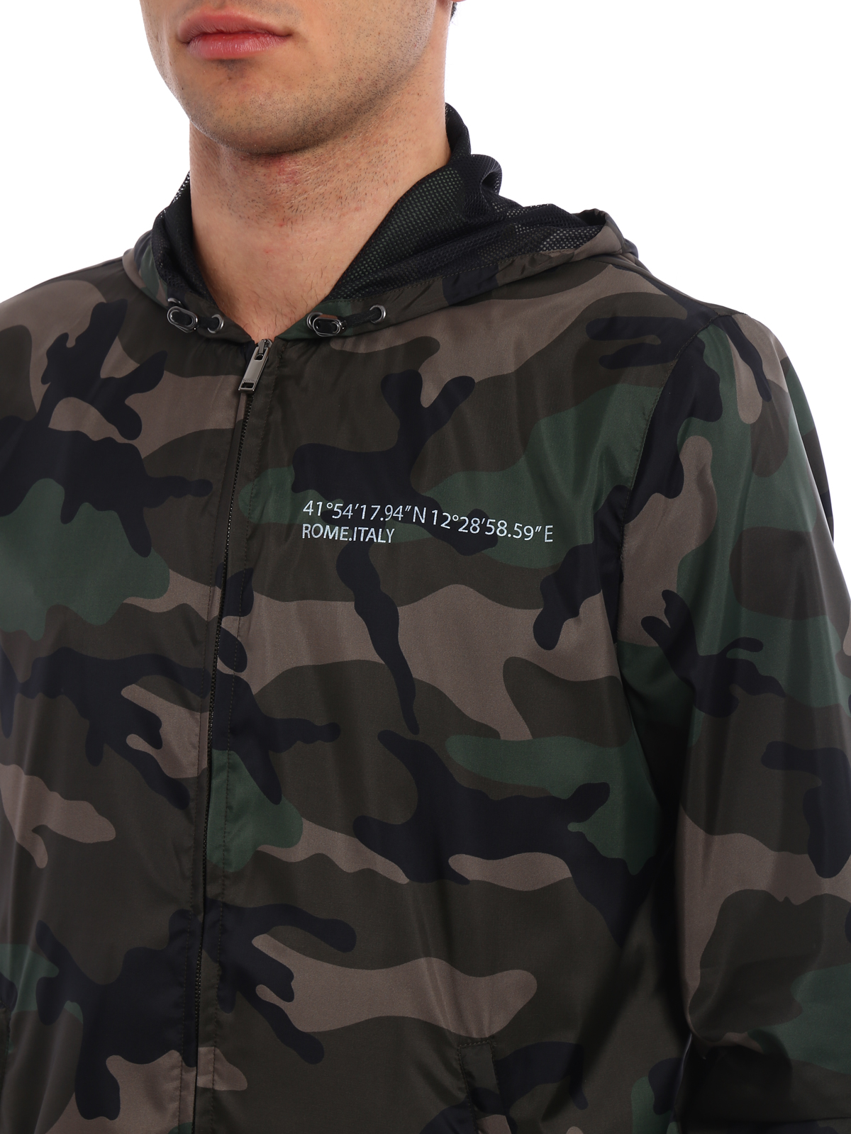 beløb Bliv forvirret gå på pension Casual jackets Valentino - Always nylon camouflage jacket - PV3CI3564RTJ63