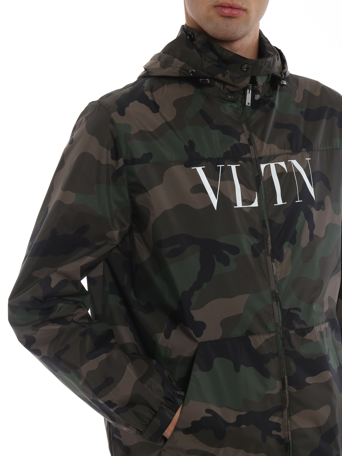 Casual Valentino VLTN camouflage nylon windbreaker - RV3CI351FVHF00