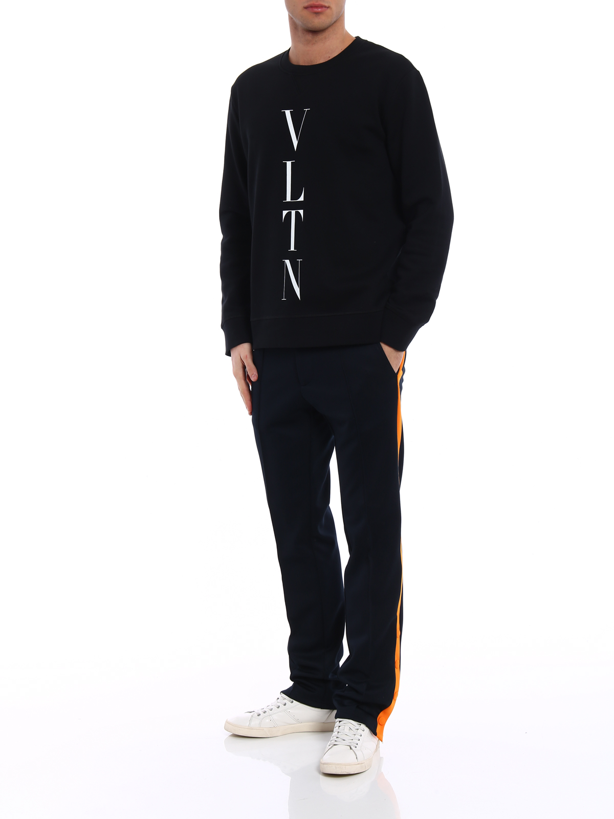 Valentino Garavani VLTN jersey black sweatshirt | PV0MF09N3TV0NO